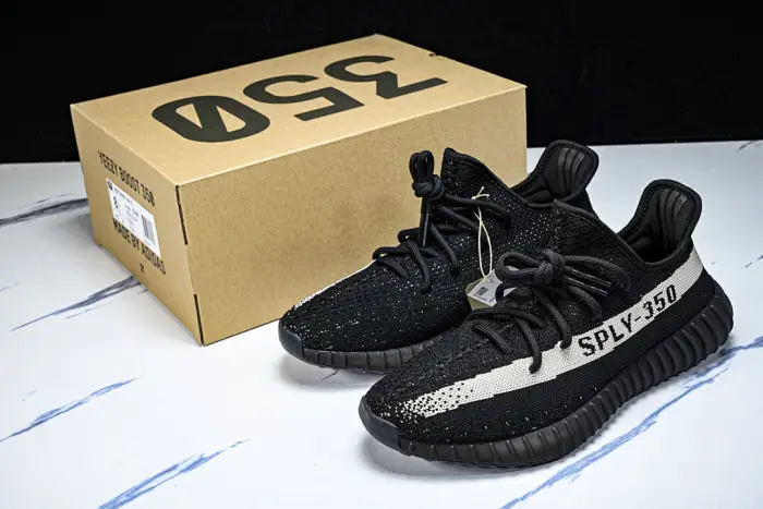 Yeezy Boost 350 V2 Core Black White 