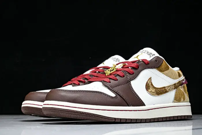 Travis Scott x OFF-WHITE x Jordan Air Jordan 1 