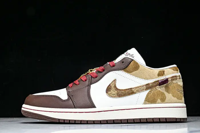 Travis Scott x OFF-WHITE x Jordan Air Jordan 1 