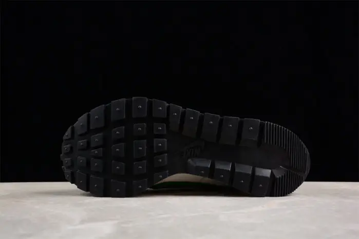 Sacai X VaporWaffle 