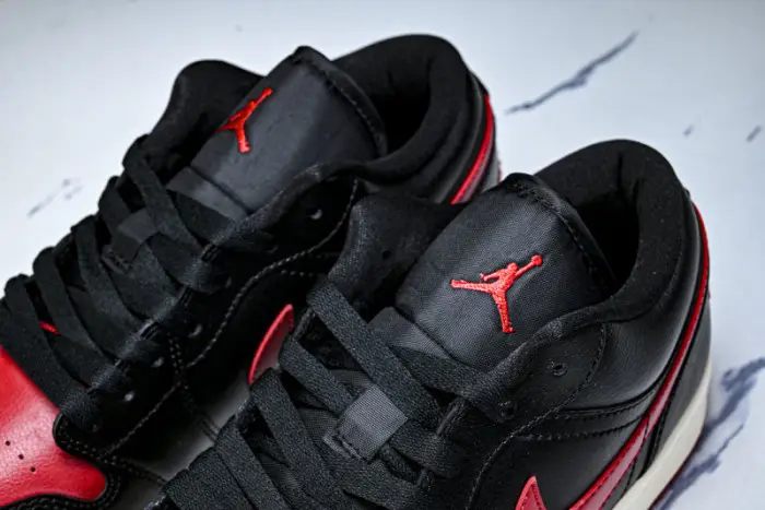 Air Jordan 1 Low 