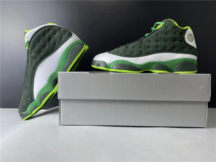 Jordan 13 Retro Oregon Ducks PE 