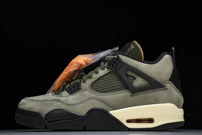 Air Jordan 4 Retro 