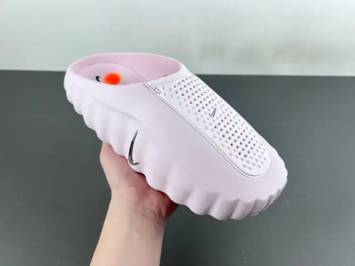 Nike Mind 001 