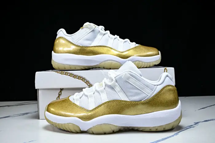 Air Jordan 11 Low   “Mother’s Day” 