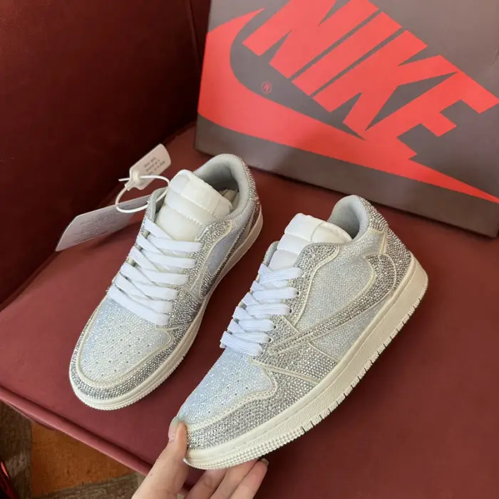 AIR JORDAN DRILL SNEAKERS 