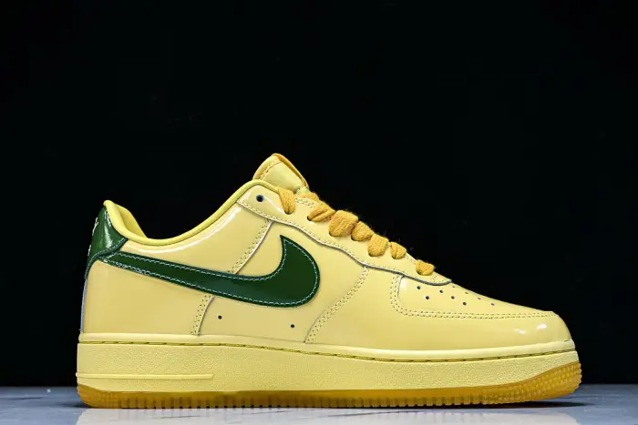 Nike Air Force 1'07 Low "Topaz Gold" 