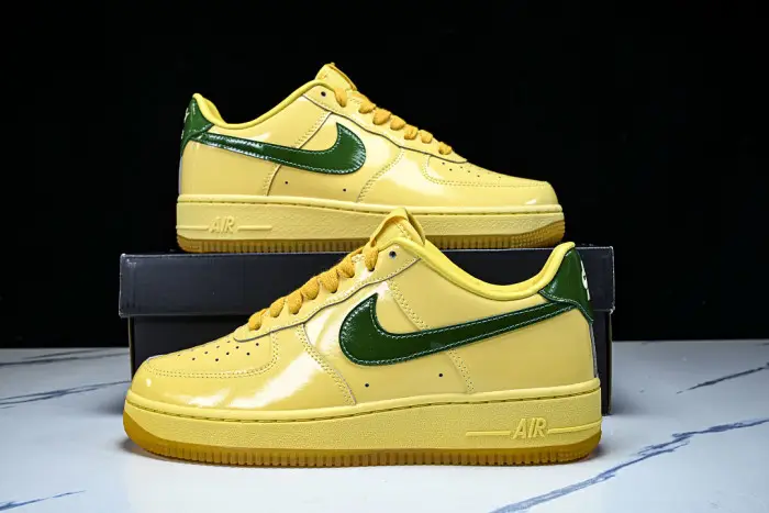 Nike Air Force 1'07 Low "Topaz Gold" 