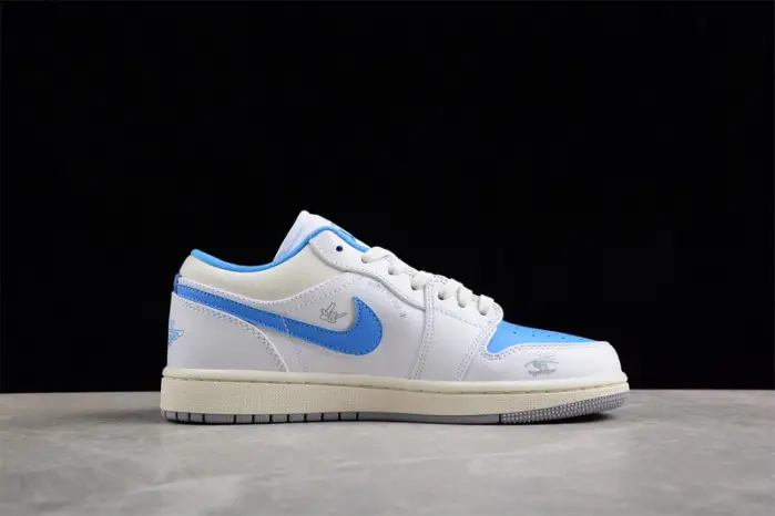Air Jordan 1 Low 