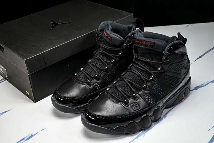 AIR JORDAN 9  “Bred” 