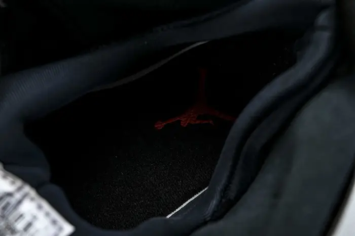 AIR JORDAN 9  “Bred” 