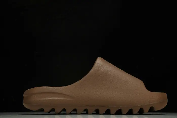 Yeezy Slide 