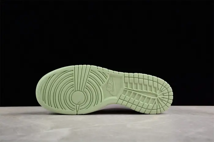 Nike Dunk Low Honeydew 