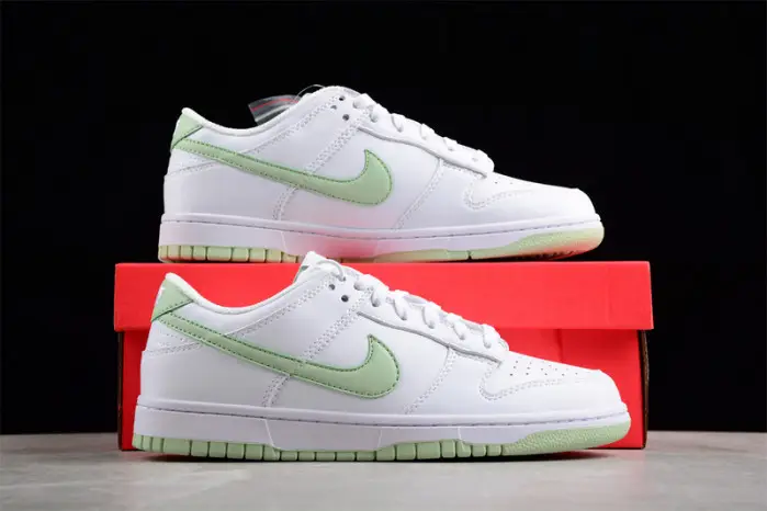 Nike Dunk Low Honeydew 