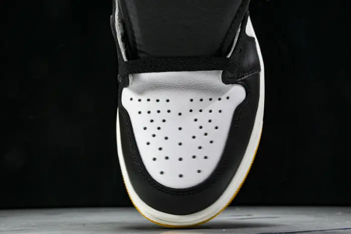 Air Jordan 1 High 