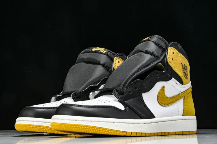 Air Jordan 1 High 