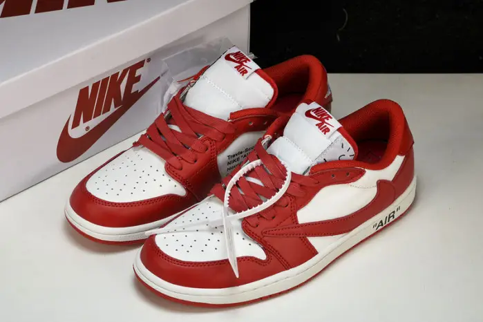Travis Scott x Air Jordan 1 Low OG 