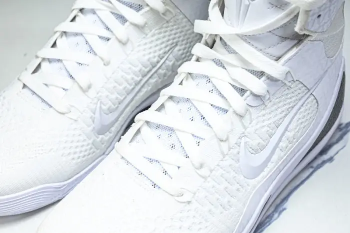 Nike Kobe 9 Elite Protro "HALO" 