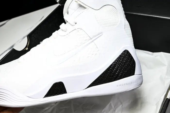 Nike Kobe 9 Elite Protro "HALO" 