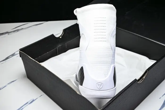 Nike Kobe 9 Elite Protro "HALO" 
