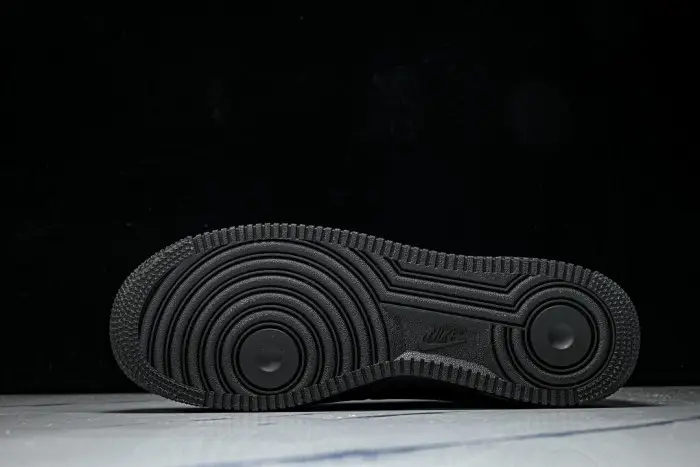 CDG x Nike Air Force 1'07 Low 