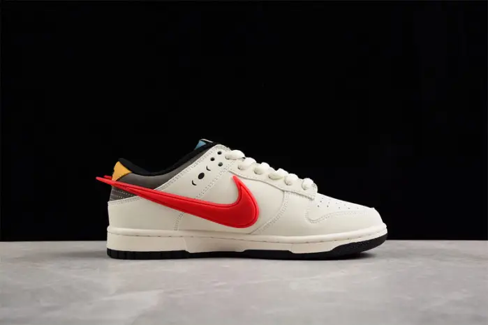 Nike SB Dunk Low 