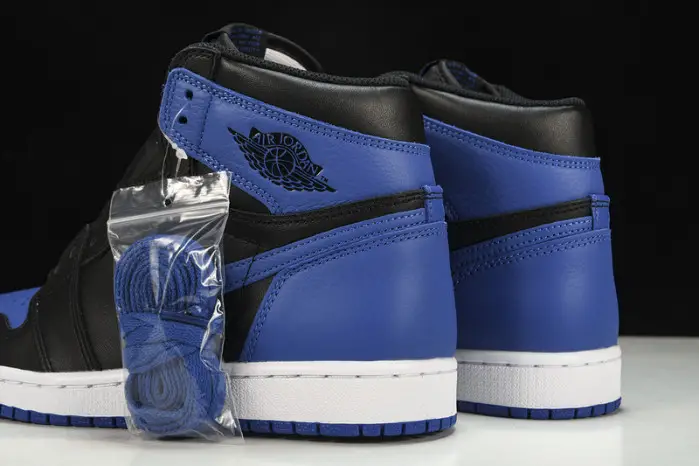 Jordan 1 Retro Royal (2017) 