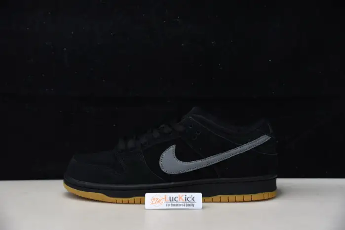 NIKE SB DUNK LOW “FOG” 