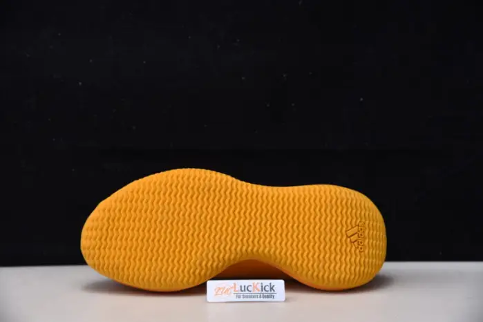 Yeezy Knit RNR Sulfur 