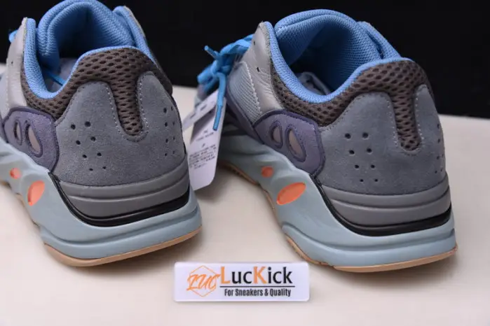 Yeezy Boost 700 Carbon Blue 