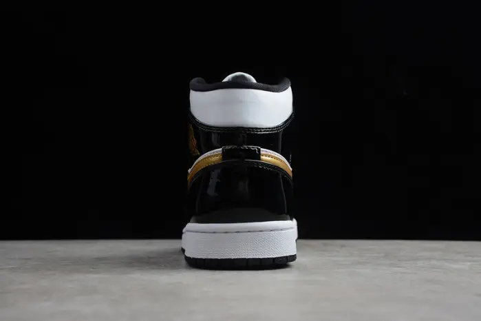 Jordan 1 Mid 