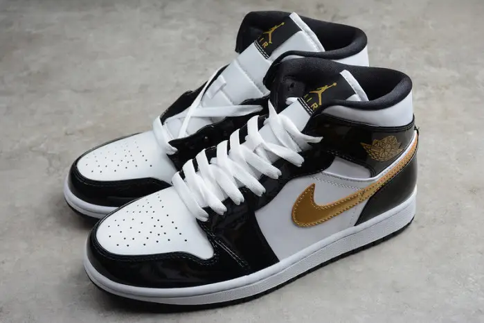 Jordan 1 Mid 