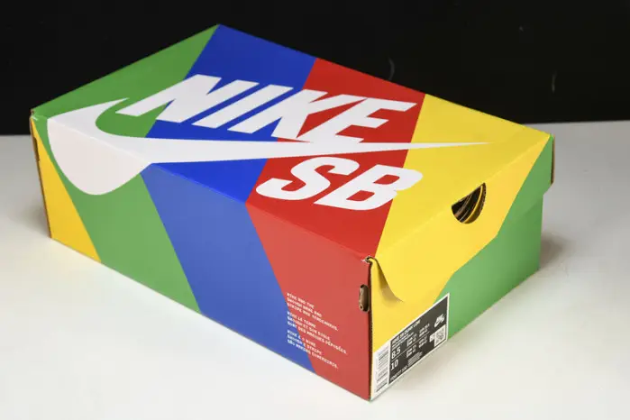 Nike SB Dunk Low 