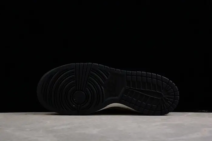 Otomo Katsuhiro x Nk SB Dunk Low "Steamboy OST" 