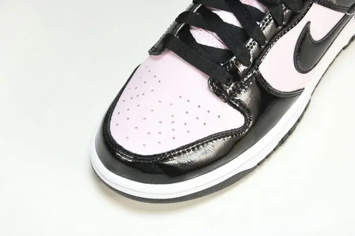 Nike SB Dunk  Low "Pink Black" 