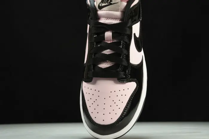 Nike SB Dunk  Low "Pink Black" 