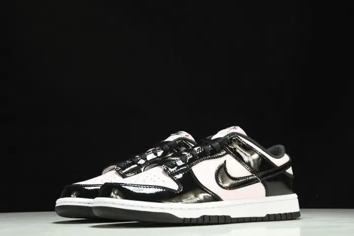 Nike SB Dunk  Low "Pink Black" 