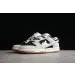 NIKE  SB Dunk Low 